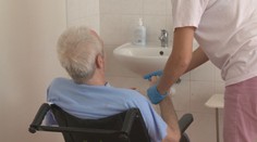 Sociálnym službám hrozí kolaps. Opatrovateľky chcú prednostné testovanie na koronavírus