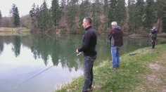 Mnohí si vzali dovolenku, otcovia písali žiakom ospravedlnenky. Pre mnohých Slovákov je 16. apríl magický dátum