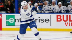 VIDEO: Erik Černák debutoval v NHL, Peter Budaj nevychytal pre LA výhru