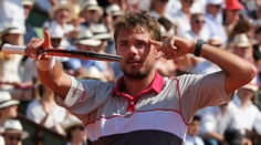 Wawrinka je prvý finalista, druhý až po dohre. Počasie urobilo svoje