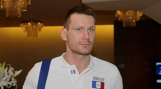 Obranca Kudroč skolaboval v šatni. Previezli ho do nemocnice
