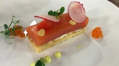 RECEPT NA DNES: Marinovaný pstruh lososový, bliny a limetková smotana