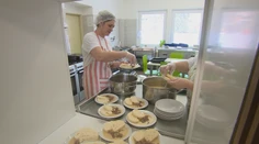 Nezjedené obedy zadarmo budú rodičia musieť platiť, ak neodhlásia dieťa zo stravy