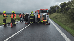 FOTO: Úsmevný omyl českých hasičov. Pri informovaní o nehode zverejnili odvážnu snímku neznámej ženy