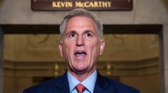 McCarthy nariadil vyšetrovanie Bidena, môže viesť k impeachmentu