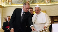 Kiska dal pápežovi unikátny dar. Nikde okrem Slovenska by ho nevyrobili