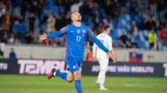 Emócie patria k futbalu, nové pravidlo ich chce tlmiť. Čo na nariadenie hovoria Slováci?