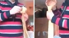 Toto si doma vyskúšate. Uzol na kravate uviažete za pár sekúnd jednou rukou