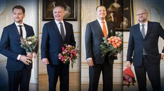 Ruka vo vrecku, bozk a živé kytice. Protokolistka hovorí, čo lídrom v paláci vyšlo a čo nie