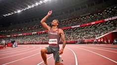 Novým olympijským šampiónom v behu na 200 m sa stal Kanaďan De Grasse