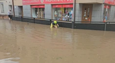 Horúčavy sužujú Európu. Po štyridsiatkach prichádzajú ničivé búrky a bleskové záplavy