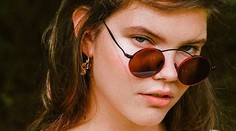 Čo je veľké, to je pekné. Playboy prvýkrát nafotil oblejšiu modelku