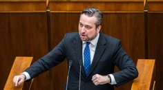 Polícia už nevyšetruje Blahovo vyvesenie obrazu Che Guevaru. NAKA zastavila trestné stíhanie