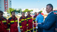 Slovenskí hasiči sú doma. V Slovinsku na rozsiahly požiar nasadili aj vrtuľník Black Hawk