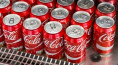 Coca-Cola sťahuje svoje produkty z pultov. Obsahujú nebezpečnú látku