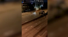 Hororový incident na videu: Auto to napálilo v plnej rýchlosti priamo do protestujúcich