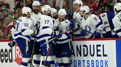 Tampa s Černákom do semifinále, v 5. dueli triumfovala na ľade Caroliny 2:0