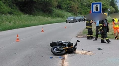 Vážna nehoda na Orave. Motorkára po zrážke odvážal vrtuľník