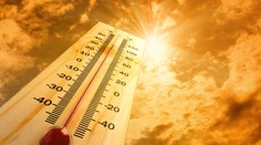 Cez víkend bude horúco. Pre tieto okresy platí výstraha 2. stupňa