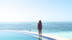 Za 12 mesiacov 12 dovoleniek. Kráska zarába a pritom si užíva