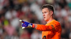 Napätie medzi Barcelonou a ter Stegenom pokračuje. Klub ho chce zbaviť pozície kapitána