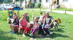 Pavol je chlapík. Deti z bytovky sa vďaka nemu majú kde hrať