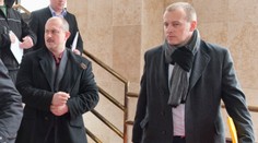 Dvaja z troch Slovákov sú za zrušenie Kotlebovej strany