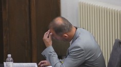 Expolicajt mal vynášať citlivé informácie, stíhať ho však za to nemôžu. Pomohla mu novela trestného zákona