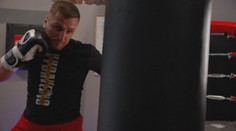 Známy influencer ide prvýkrát do ringu. Kvôli zápasu schudol 23 kíl, najťažšie vraj neboli tréningy