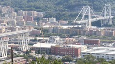 Pre zrútený most v Janove dali do domáceho väzenia tri osoby