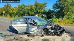 Vodič vo Fekišovciach obiehal autá na mieste, kde nemal. Spôsobil vážnu nehodu