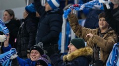 Macedónska polícia zasahovala po agresívnom správaní fanúšikov Slovana. Zakázala im vstup do krajiny