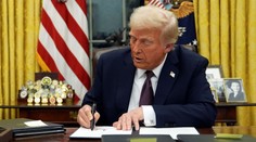 Trump vyhadzuje ľudí na všetky strany. O funkcie prišli mnohí vysoko postavení ľudia