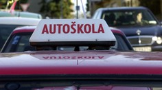 Budúci vodiči môžu mať skúšobné jazdy v autoškole. Tu sú podmienky podľa Covid automatu