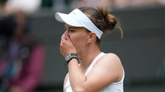 Turnaj prekvapujúcich výsledkov pokračuje. S Wimbledonom sa lúči aj úradujúca šampiónka