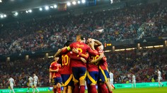 Prestrelka Poliakov s Chorvátmi, Španieli si zaistili postup. Portugalci nenašli recept na Škótov