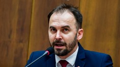 Skorší termín volieb by schvaľovanie zákonov neovplyvnil, tvrdí Šipoš