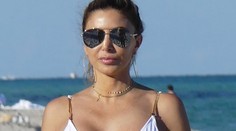 Manželka basketbalovej legendy. Zarezané plavky zvýraznili úplne všetko