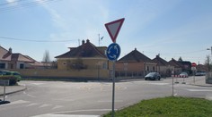 Šokovaní vodiči v Trnave. Netradičný kruhový objazd vyvoláva veľké vášne