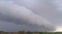 Nad Sencom sa objavil obrovský mrak