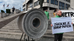 Rolka toaletného papiera. Ochranári dali jasne najavo, čo si myslia o chystaných zmenách o ochrane prírody