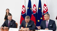 Už viac ako tri mesiace nemáme šéfa parlamentu. Je to hanba, koalícia vládne v provizóriu, odkazuje politológ