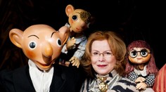 Lízu zo Simpsonovcov už nenadabuje. Zomrela herečka Helena Štáchová