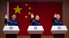 Čína vyšle do vesmíru prvého civilistu