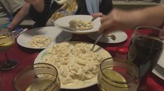 Ťažkosti po štedrej večeri? Na urgentoch pribúda pacientov, primár hovorí o veľkej chybe Slovákov