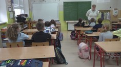 Učiteľom došla trpezlivosť s rodičmi, ktorí neustále píšu svojim deťom ospravedlnenky. Štát chystá pre nich prísne pravidlá