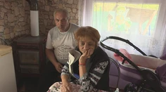 Rodina s malými deťmi žije v maringotke, ťažko chorá žena počíta svoje dni
