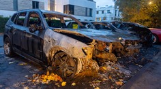 Neznámi páchatelia podpálili auto vysokopostaveného poslanca. Zhorelo mu priamo pred domom