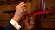 Po zvolení nového pápeža sprístupnia zapečatenú izbu. Patrila nebohému pápežovi Františkovi, počas konkláve bola prázdna