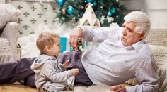 Starší ľudia potrebujú na Vianoce pocit, že k niekomu patria